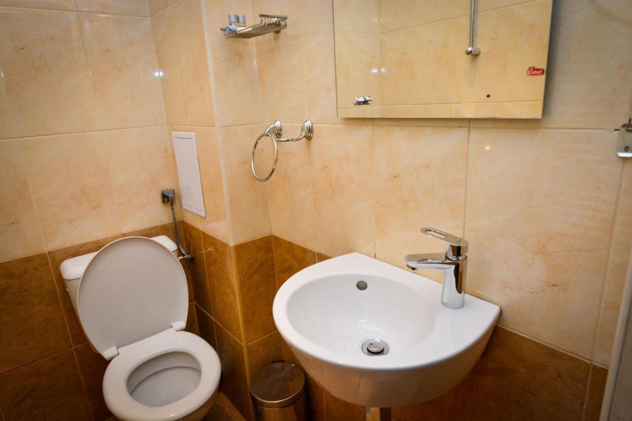 Guest House Vrazhdebna Sofia Esterno foto