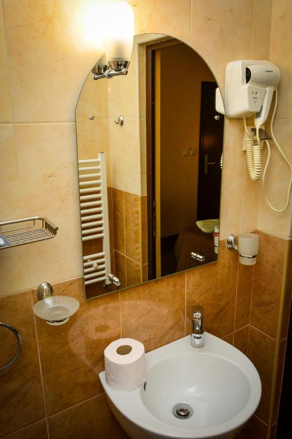Guest House Vrazhdebna Sofia Esterno foto