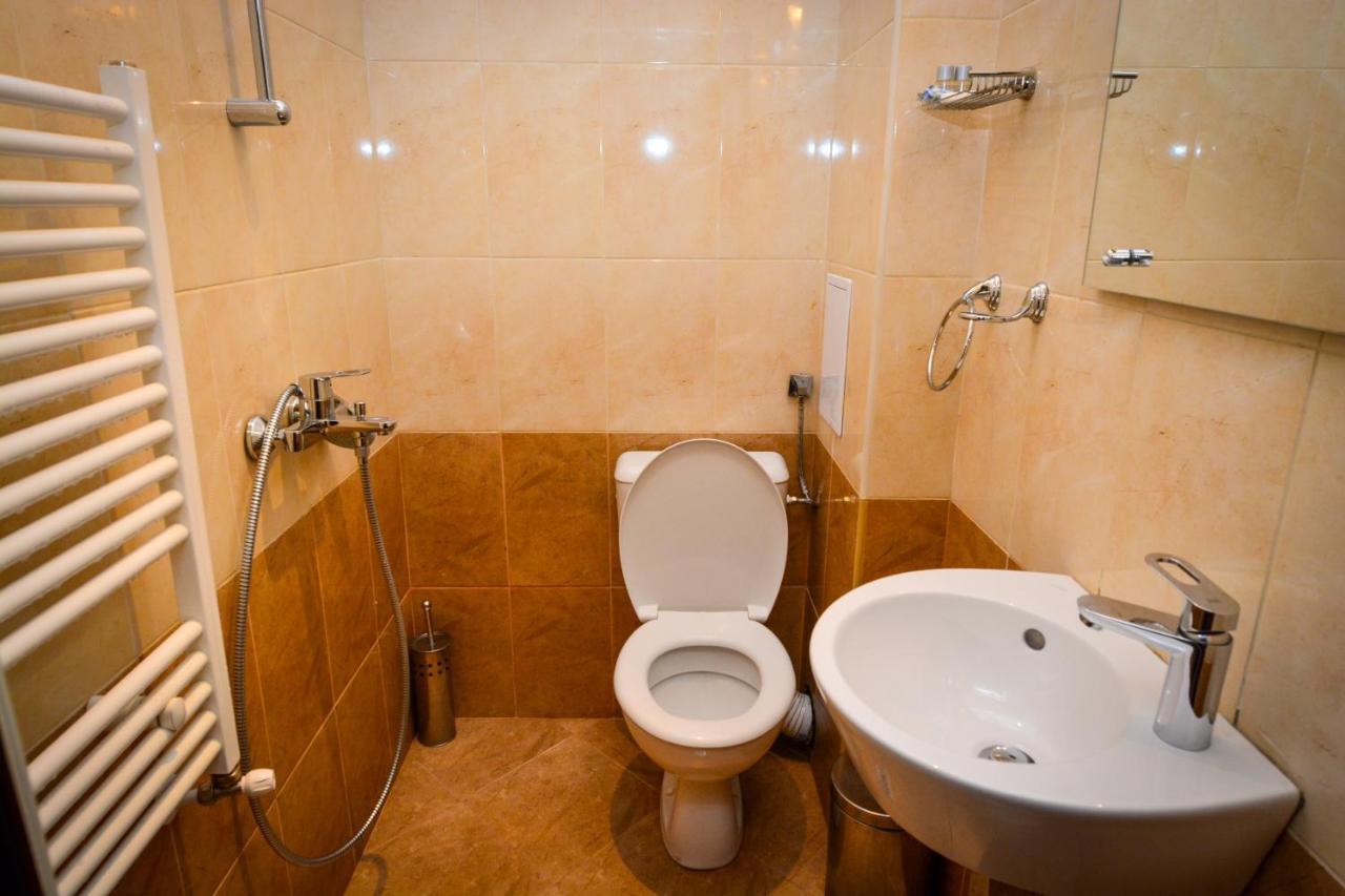 Guest House Vrazhdebna Sofia Esterno foto