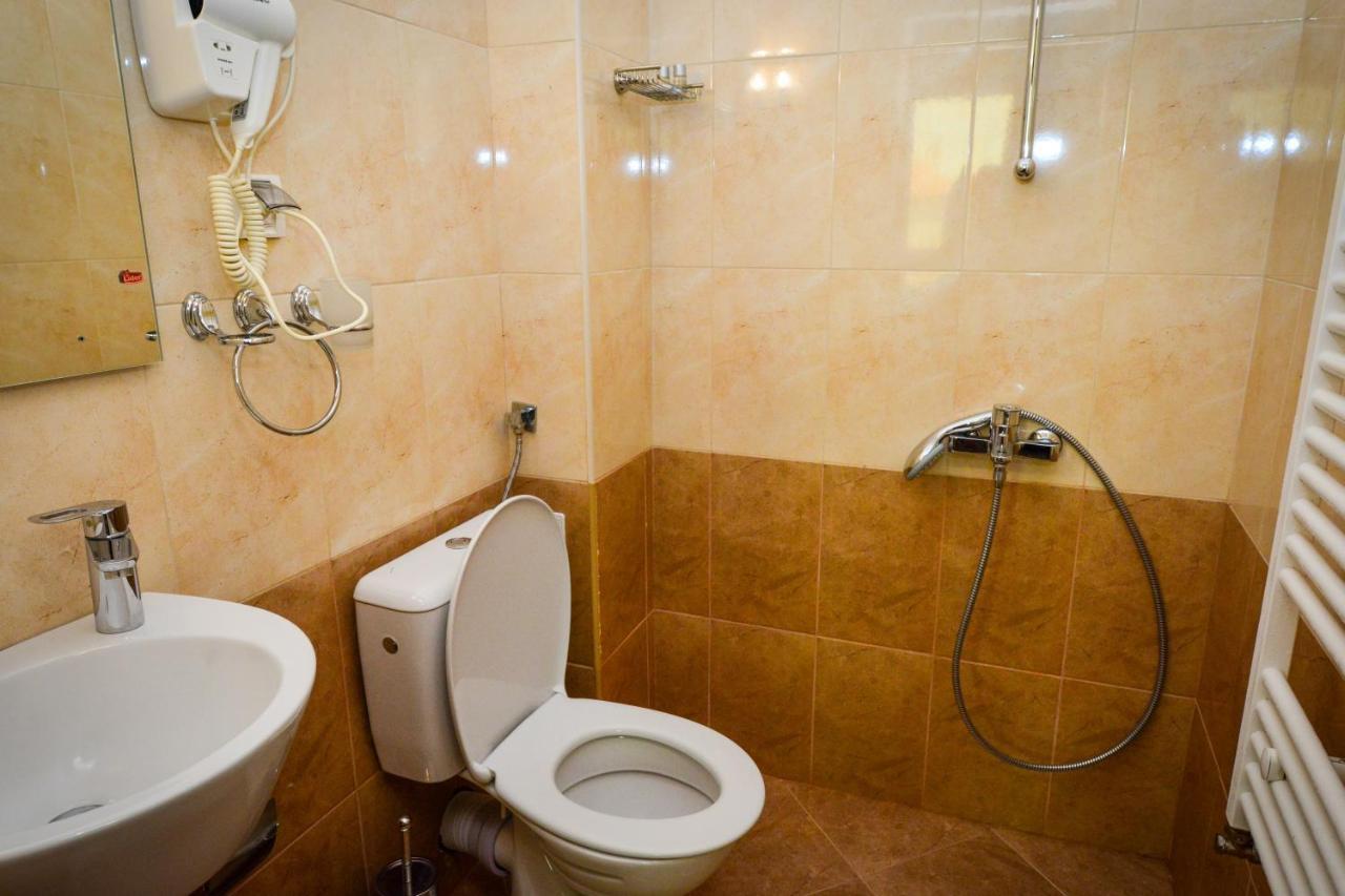 Guest House Vrazhdebna Sofia Esterno foto
