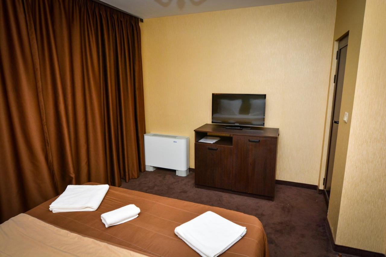 Guest House Vrazhdebna Sofia Esterno foto