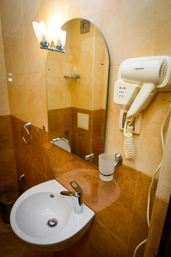 Guest House Vrazhdebna Sofia Esterno foto