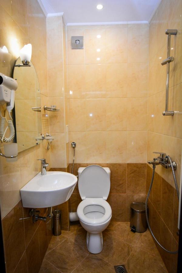 Guest House Vrazhdebna Sofia Esterno foto